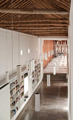 María Lejárraga Public Library Granada