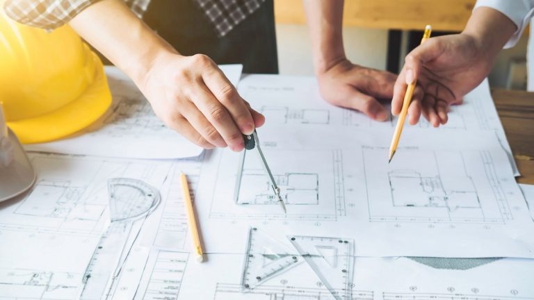 Estimate new home construction costs