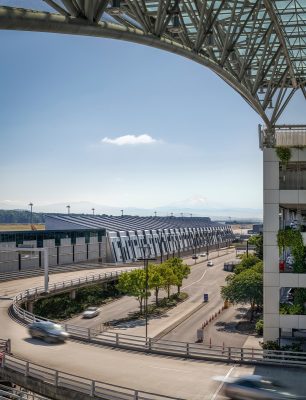 PDX Terminal and Concourse E Extension Portland Oregon