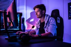 Architectural Evolution in CS Games