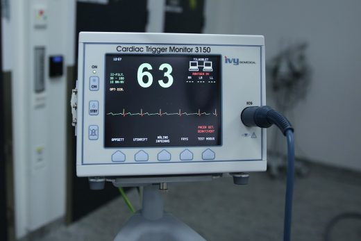 BLS certification in cases of cardiac arrest - trigger monitor