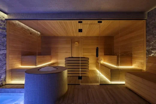 Spa Carré Saint-Louis Montréal building