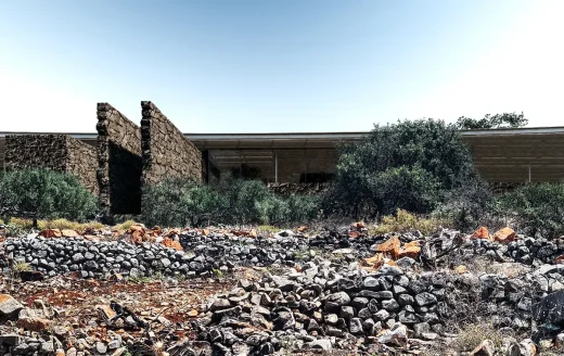 Creta House Labyrinthine Concept Design
