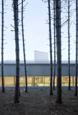 Ecole du Zenith Shefford Canada school building