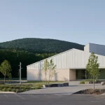 Ecole du Zenith Shefford Canada school building