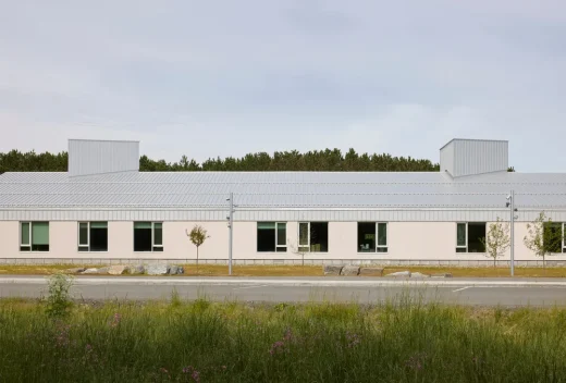 Ecole du Zenith Shefford Canada school building