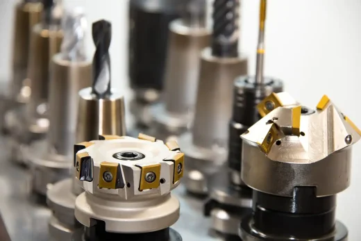 Milling battery-powered grease guns: machine lubrication
