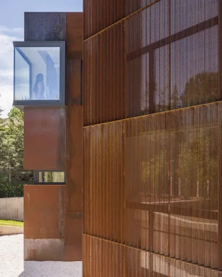 La Casa Bifurca Madrid Spain