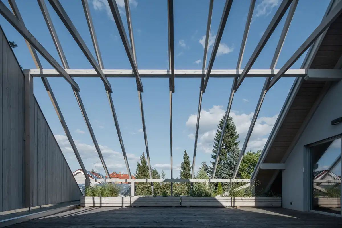 Czech architecture news - The Forgotten Barn Central Bohemia