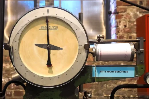 Precision and power of hydraulic repairs unveiled