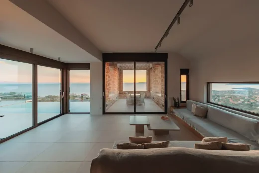 Fallen Tower Residence Messinia Greece