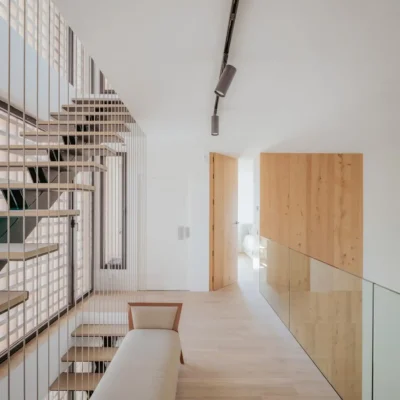 Wood finishes in ARQUID's Casa Umbral