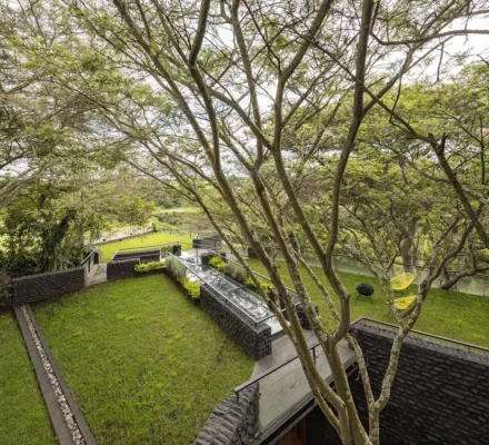 Hidden Stone House Puembo Pichincha Ecuador