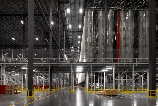 METRO Distribution Centre Qc Canada