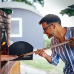 How to use an outdoor pizza oven at home