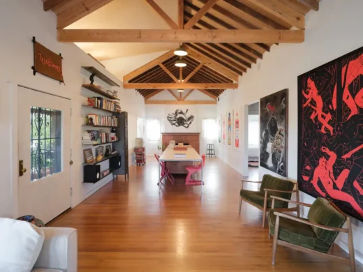 577 Compound Hyde Park, South Los Angeles home interior