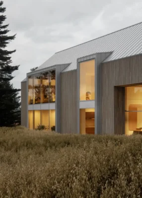 Quebec workspace building design