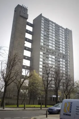 Balfron Tower East London by Ernő Goldfinger