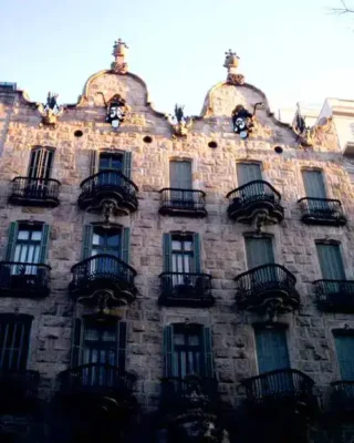 Casa Calvet Barcelona by Antoni Gaudi Architect Barcelona, Spain