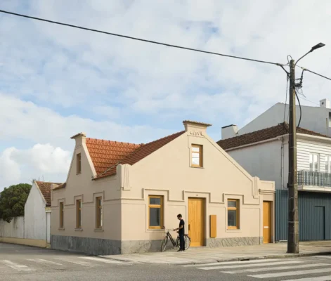 Clara House Costa Nova Portugal building