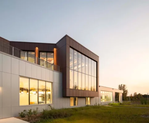 Espace Citoyen des Confluents Quebec Canada building