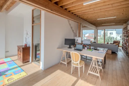 Modern Wood-concrete house in Aubervilliers