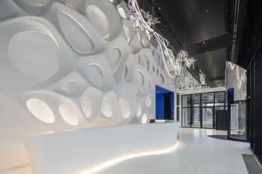 Bionic Wall project by Eva Jiřičná with HIMACS