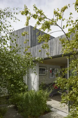 Catching Sun House by Studioshaw