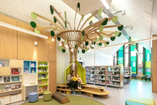 Duncan Place Library & Community Hub building
