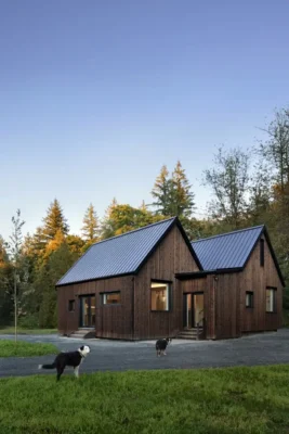 Heimaklettur House Langley Township British Columbia