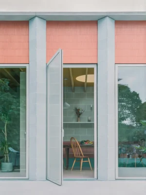 Triangle House by Artefact in Surrey