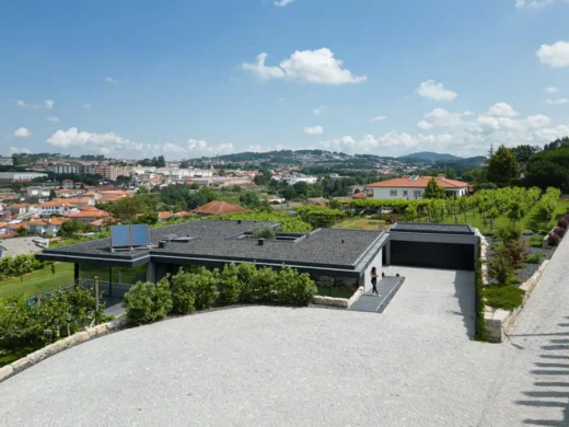 Casa da Encosta Santo Tirso Porto house