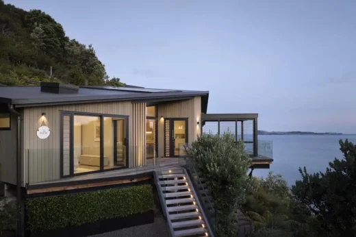 Cliff Hanger House Tairua North Island New Zealand