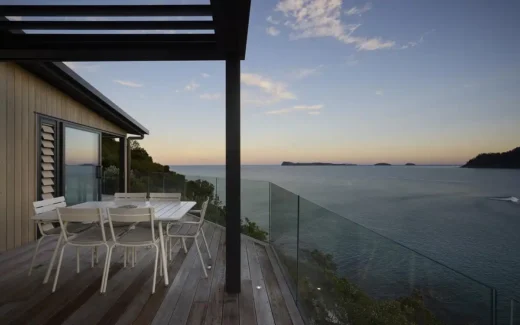 Cliff Hanger House Tairua New Zealand