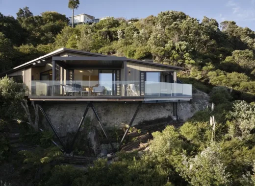 Cliff Hanger House Tairua New Zealand