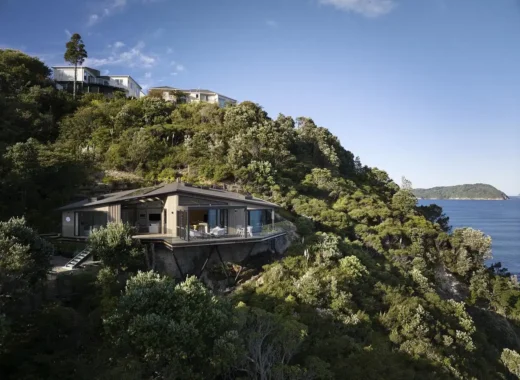 Cliff Hanger House Tairua NZ