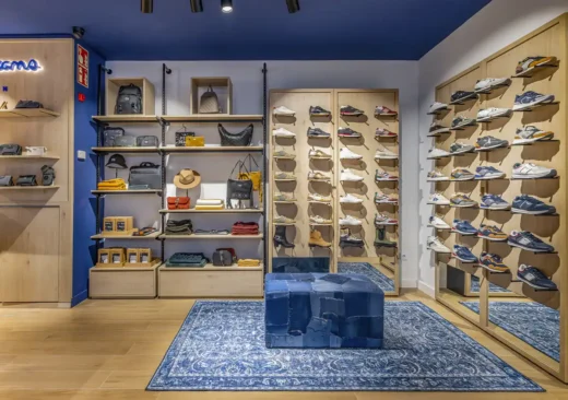 Good custom retail furniture, shop shelves & counters