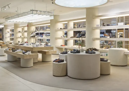 Good custom retail furniture, shop shelves & counters