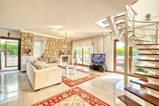 Real estate experts effect on smart property choices