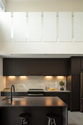 Maison Notre Dame Montreal Quebec apartments