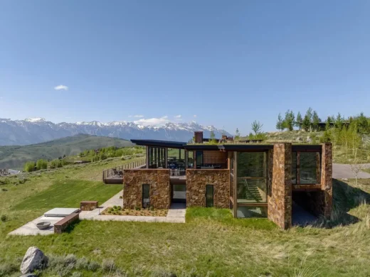 Ridge 52 Residence North America