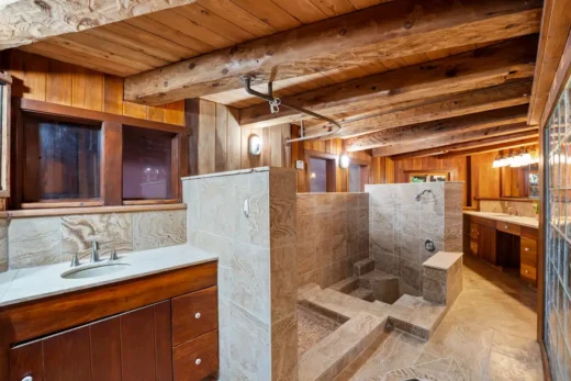 Ventura property bathroom interior design