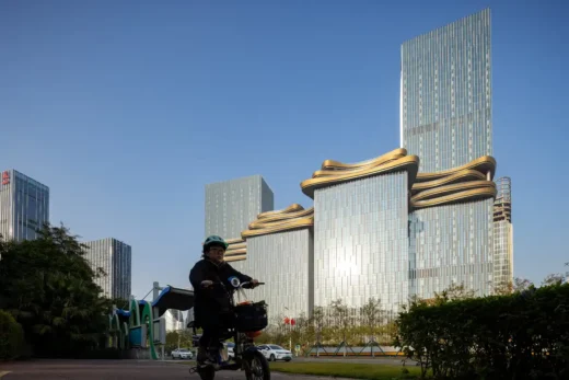 Zhuhai Hengqin CRCC Plaza by Aedas