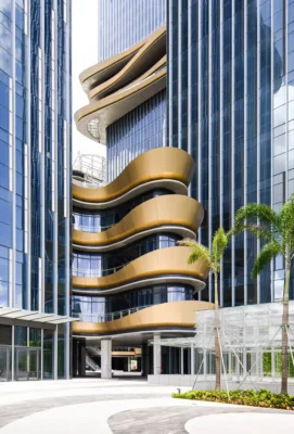 Zhuhai Hengqin CRCC Plaza by Aedas