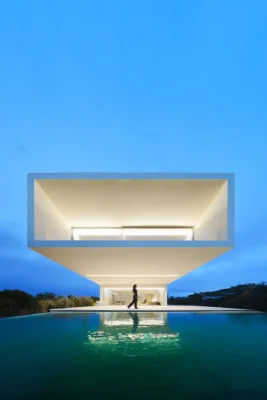 Contemporary Girona property swimming pool