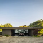 Erving House Montecito: Lutah Maria Riggs architect home carport
