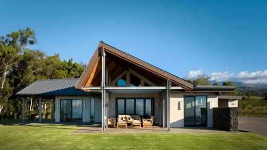 Hawaii Off Grid house: Kūpono Hale design