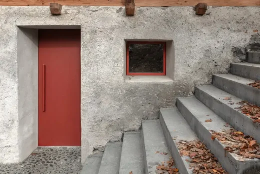 Into the Wall Wiedenhofer South Tyrol house