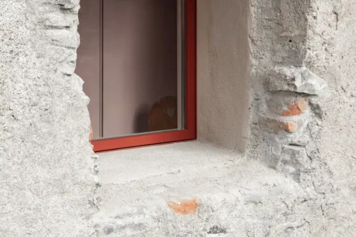 Into the Wall Wiedenhofer South Tyrol house