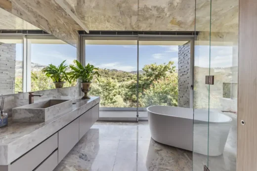 Modern Minas Gerais home, Brazil